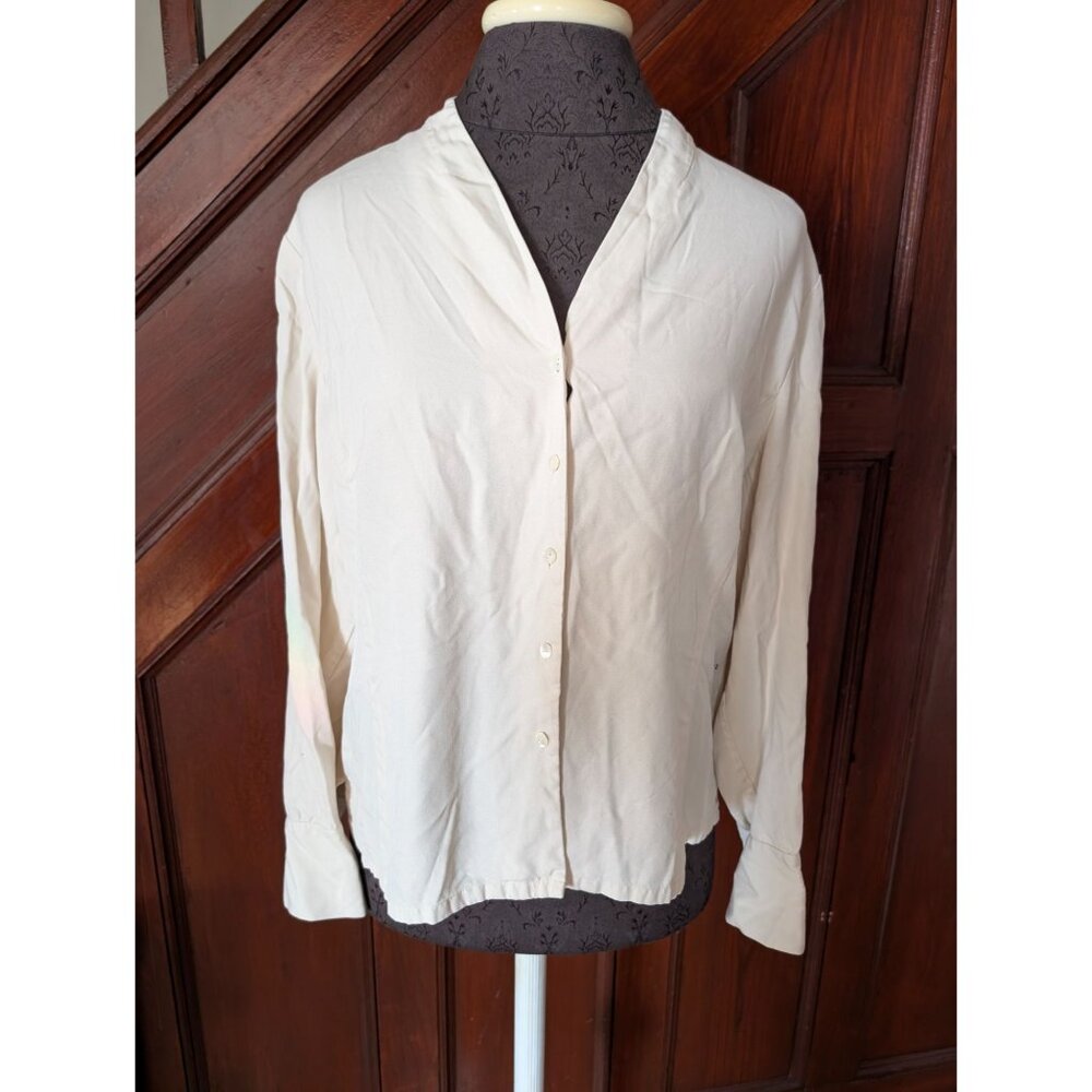 Talbots Petites Ivory Button-Up Blouse Size 14P 89% Silk 12% Wool Womens Top